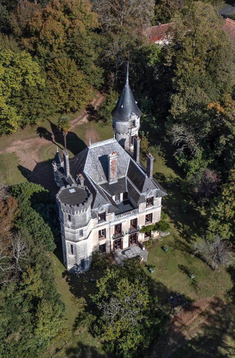 Chateau De Puymoger Javerlhac-et-la-Chapelle-Saint-Robert Экстерьер фото